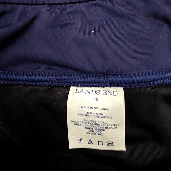 Lands End Women's Size 16 Navy Athletic Skirt With Built-In Shorts - Picture 2 of 6
